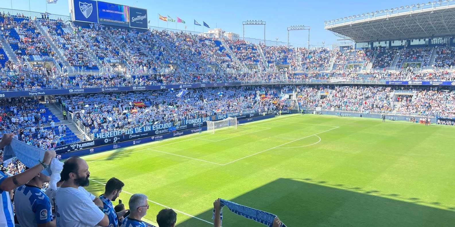 UNESCO 美品 NIKE MALAGA C.F マラガ マラガ：サッカー観戦体験