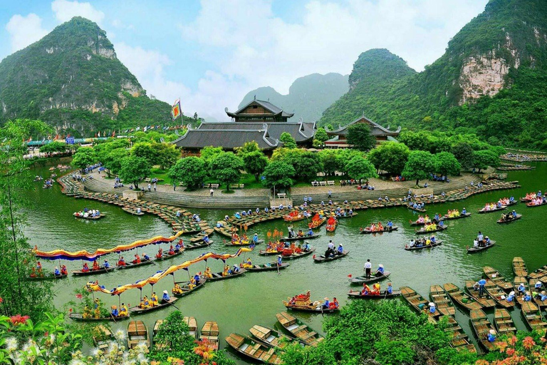 Baie d&#039;Ha Long 2 jours 1 nuit en croisière 3 étoiles au départ de Ninh Binh