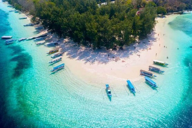 From Lombok: Full-Day Gili Gede, Rengit, & Layar Island Tour Private Tour with Meet at Harbor