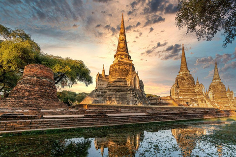Ayutthaya: Temples and Eternal Legends in Spanish