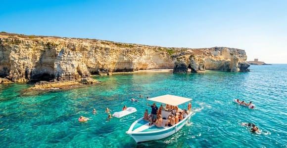 Syracuse: Boat tour of Ortigia Island & Seacaves