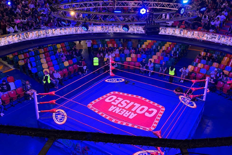 Lucha Libre nights in the Colosseum arena Fighting nights in the Colosseum arena