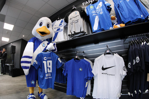 Budapest : Visite guidée du stade HidegkutiBudapest : Visite de groupe du stade Hidegkuti Nándor