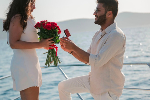 Bodrum: Romantic Wedding Proposal with optional Photoshoot Motoryacht Option