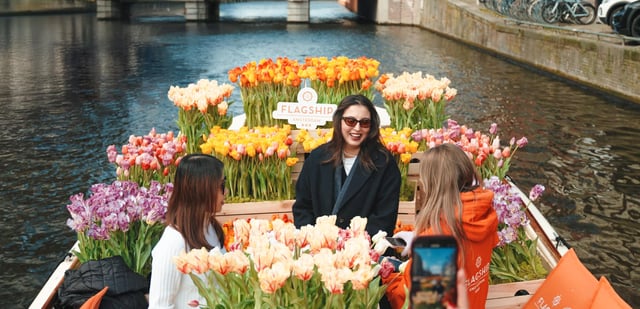 Amsterdam: Premium Tulip Boat Canal Tour
