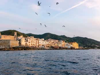 Cefalù: Mini Yacht with Snorkel Stops, Caves and Aperitif