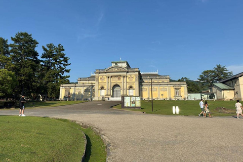 Visita guiada privada a Hiroshima e à ilha de Miyajima