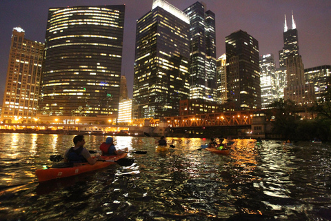 Chicago: Ghosts and Gangsters Night Kayak Tour