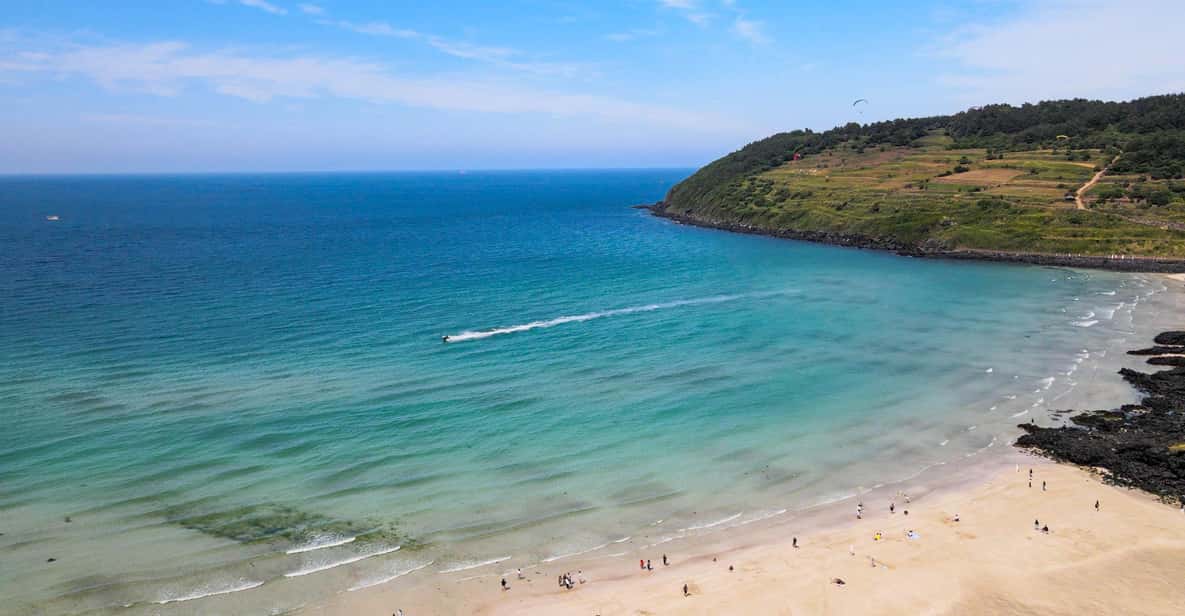 제주 동부 및 유네스코 하이라이트 당일 투어 | GetYourGuide