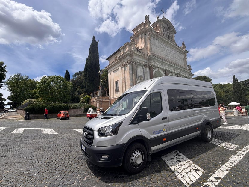 din portul Civitavecchia: Excursie la țărm la Roma cu aperitiv