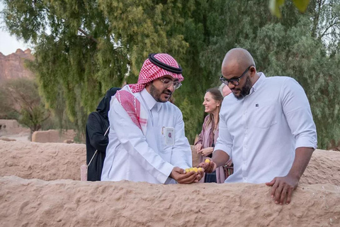 AlUla: Old Town Twilight Walk with Rawi Guide