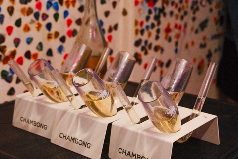 سولفانج جولة في النبيذ والجريمة الحقيقية مع مشروبات مشمولة