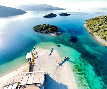 Saranda: Butrint, Ksamil, Blue Eye and Lekuresi Castle Tour