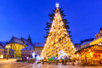 Santa Fe's Enchanted Christmas Stroll - Housity