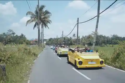 Yogyakarta : VW Borobudur Guia de Turismo em Inglês Viagem Curta