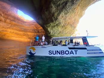 Portimão: Benagil Caves & Golden Coast Eco Catamaran Tour