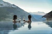Valtellina Tal, Weinberge und Bormio Thermalquellen - Hizvo