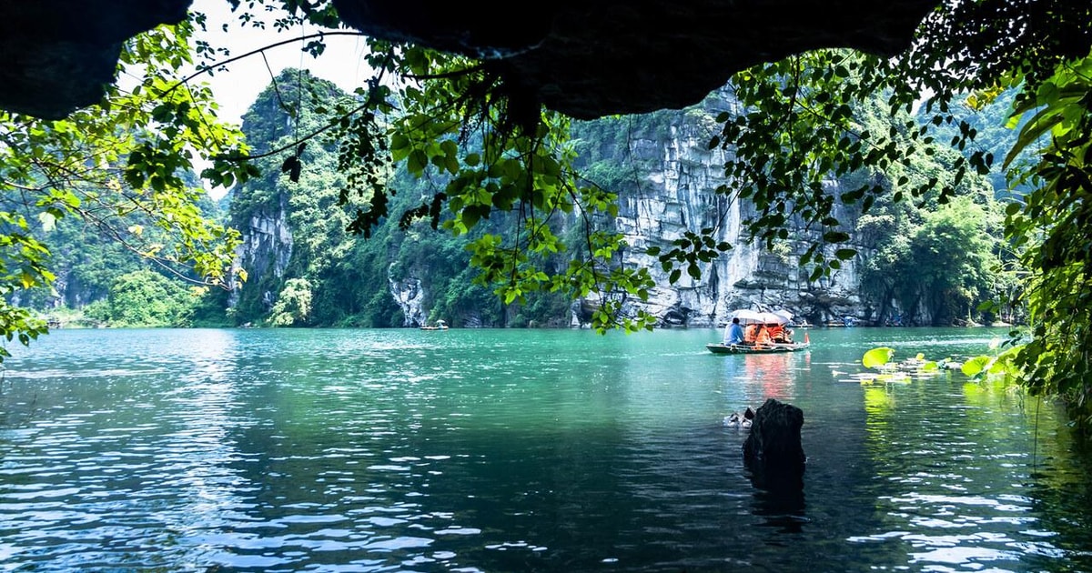 Vanuit Ha Noi Hoa Lu Tam Coc Trang An GetYourGuide