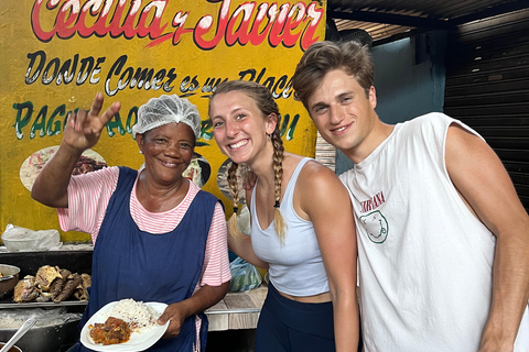 CARTAGENA: BIKE RIDE WITH LUNCH AT BOURDAIN'S FAVORITE SPOT