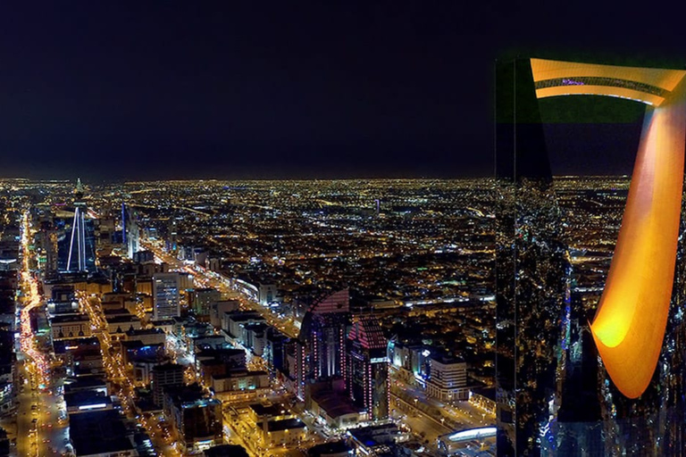 Riyadh: Guided Night Tour with Skyline View & Saudi Coffee