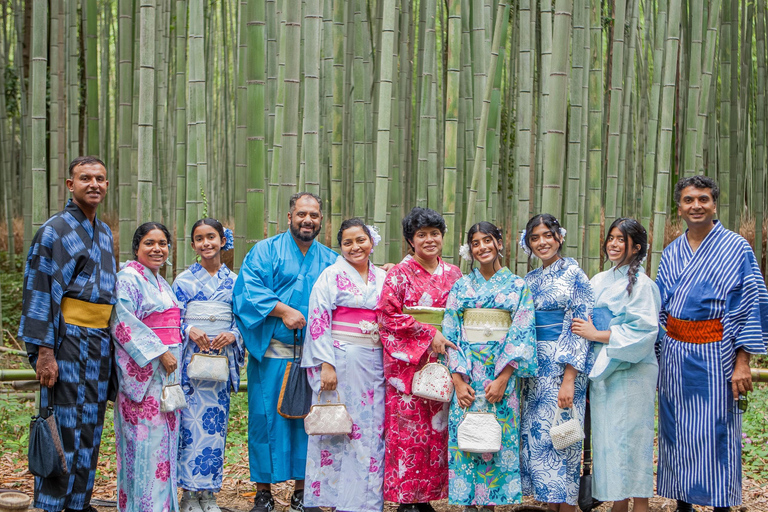 Kyoto: Arashiyama Kimono Rental with Free Hairstyling Premium Kimono Upgrade (Furisode / Samurai Hakama)