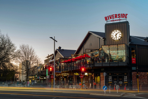 Christchurch Night Walk: Avon River Lights & Hidden Stories