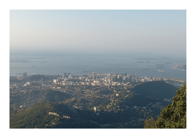 Rio de Janeiro: Sugarloaf Mountain and Urca hills Tour