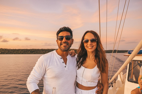 Havannah Harbour Sunset Cruise +Dinner (No Transfer/Own Way)