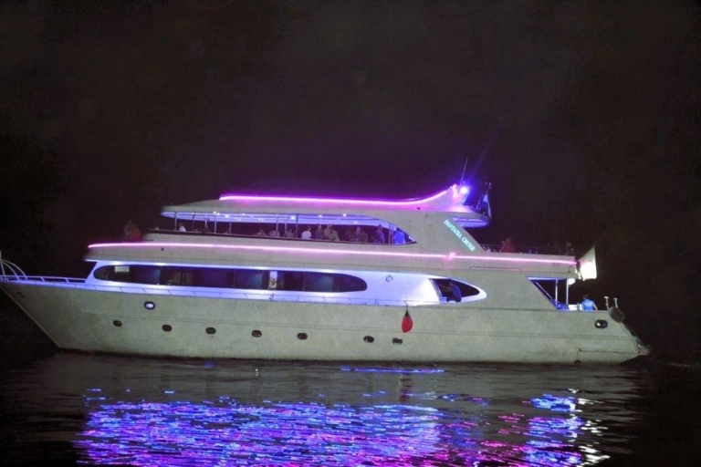 Sharm El Sheikh: Dinner-Kreuzfahrt auf einer Luxusyacht mit Show