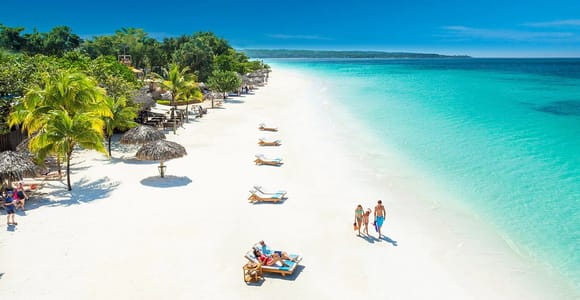 Seven Miles Beach &Rick’s Cafe Private Tour From Montego Bay