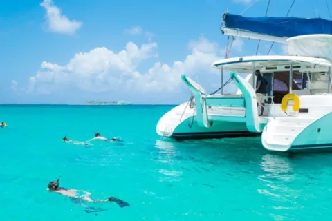 Croisière en catamaran sur l'île aux Cerfs avec déjeuner et boissons à volonté