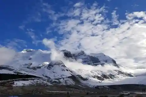 Calgary/Canmore/Banff: Columbia Icefield Glacier Day Tour
