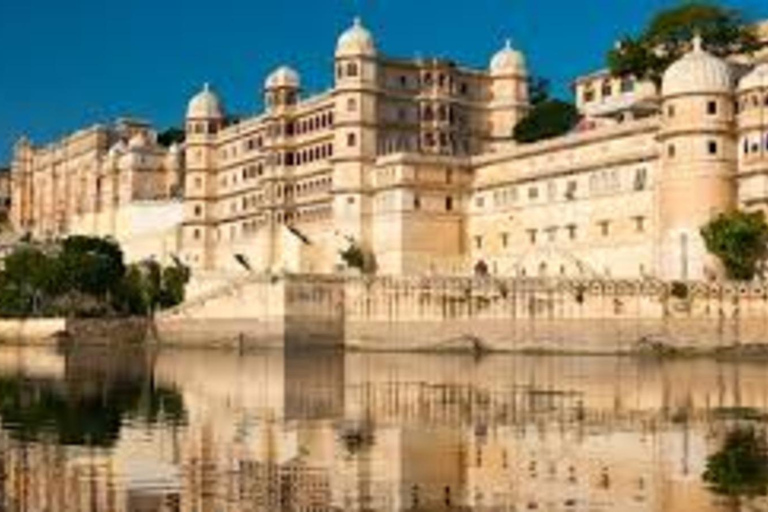 From Jaipur: 2 Days Overnight Tour Of Udaipur Sightseeing Ac Car, Tour Guide, Entry Tickets, Boat Ride & 3-Star Hotel