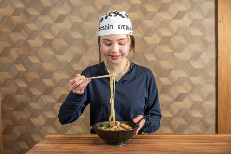 Kyoto: Pittura di ciotole di ramen e lezione di cucina Michelin