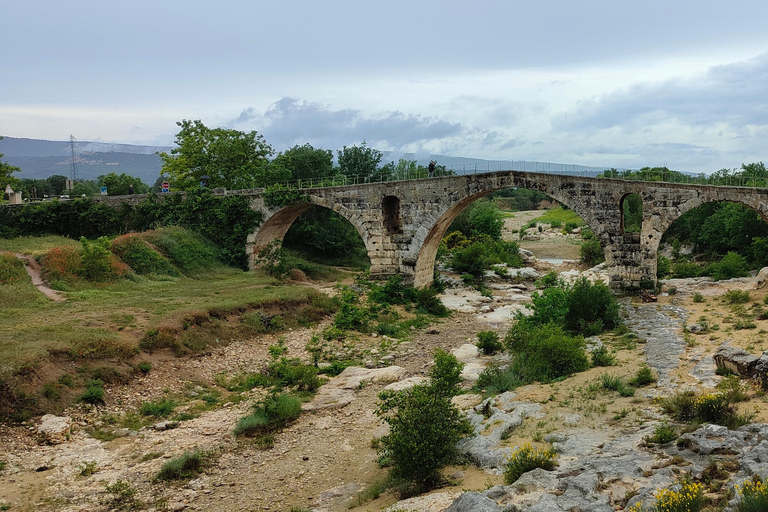 Entdecke das Dorf Luberon von Aix en Provence aus