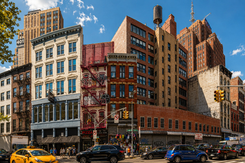 NYC: Manhattan Walking Tour with Local Guide