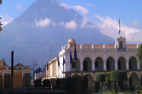 Puerto Quetzal: Private Antigua Tour with Pickup & Guide