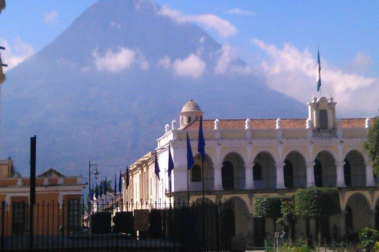 Puerto Quetzal: Private Antigua Tour with Pickup & Guide