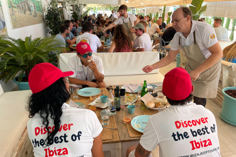 Ibiza: Private Jeep Wrangler Tour & Lunch at Beach Rest.