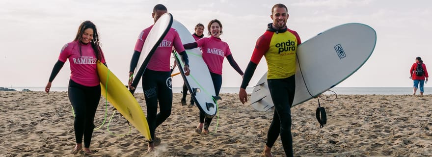 Leçon de surf en groupe