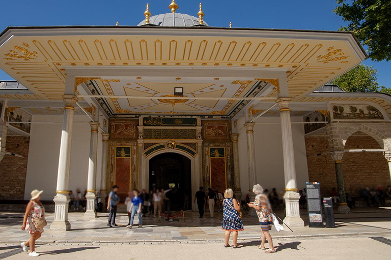 托普卡帕宫 + 大教堂地下水宫殿门票和语音导览托普卡普宫 + 地下水宫殿门票和语音导览