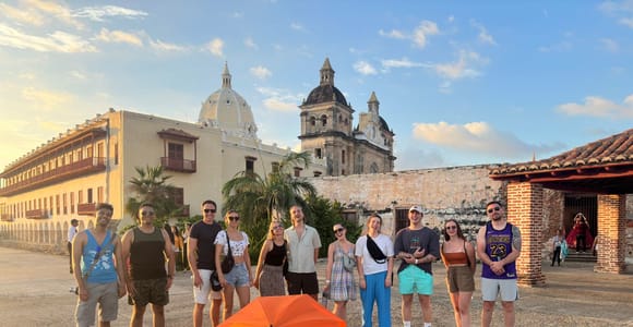 Cartagena: Historic Center and Getsemaní Shared Walking Tour