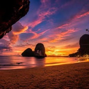 Krabi: Railay Sunset and Bioluminescent Plankton Tour Krabi: Railay Sunset and Bioluminescent Plankton Tour