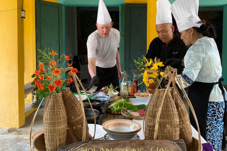 Hoi An Cooking Class with Organic Farm & Local Market