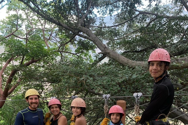 Depuis Mexico : sources chaudes et bains thermaux dans les grottes de TolantongoAu départ de Mexico : sources chaudes et bains thermaux dans les grottes de Tolantongo