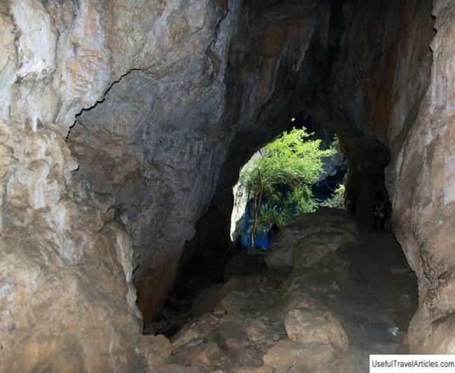 Zimbabwe: Chinhoyi Caves Tour with Lion Viewing and Lunch | GetYourGuide