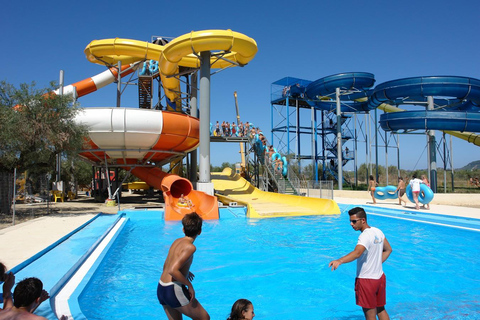 Zakynthos: Eintrittskarte für den Wasserpark mit TransportWasserpark-Eintritt mit Abholung von Tragaki oder Planos