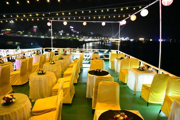 Panaji: Dinner Cruise in Goa mit Hoteltransfer und 2 Bieren