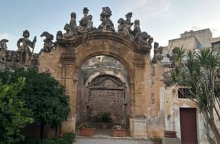 Bagheria: Villa Palagonia Entry Ticket