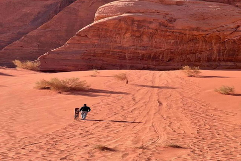 Wadi Rum: 6-Hour Jeep Tour with Bubble Tent Stay and 2 Meals